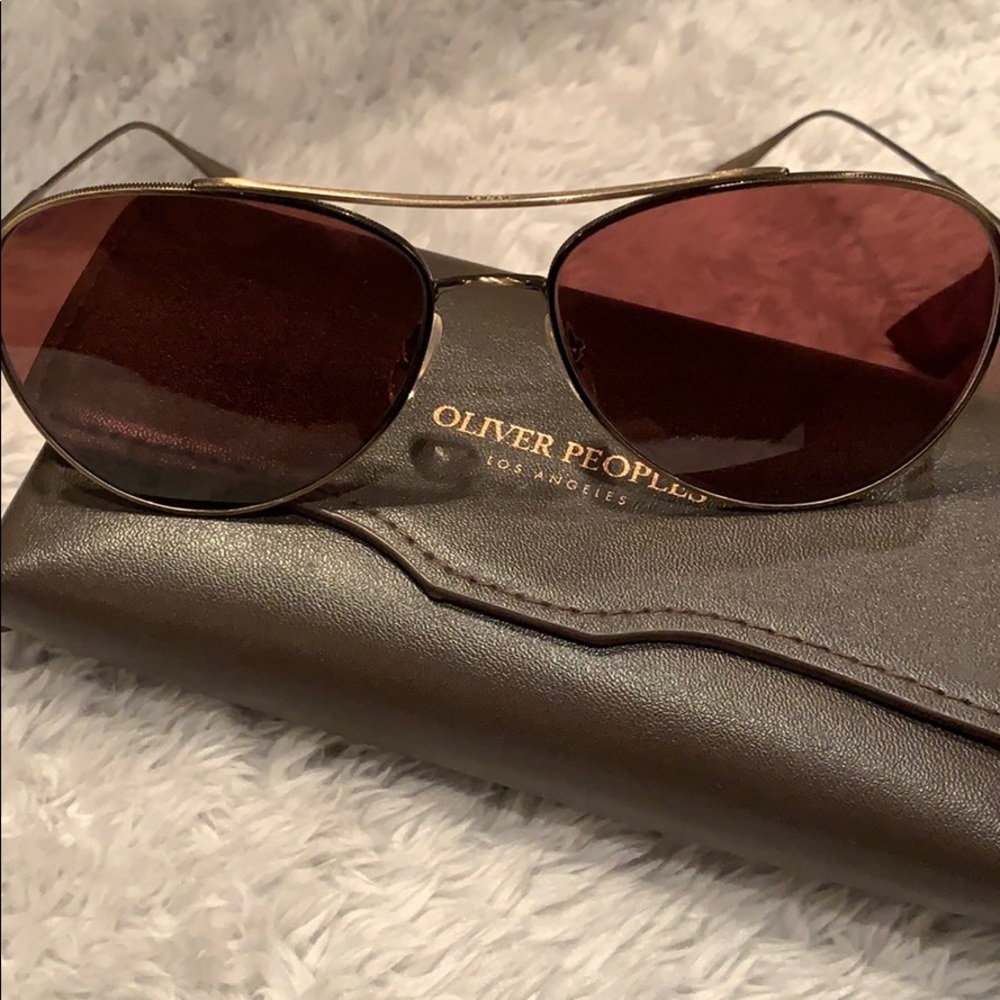 Oliver Peoples unisex sunglasses